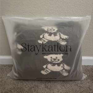 Staykation Teddy Bear Quillow